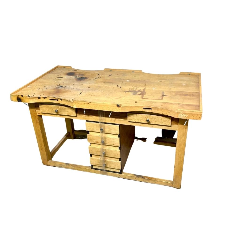 Second Hand Jewelery Bench for 4 Persons Cozumtools